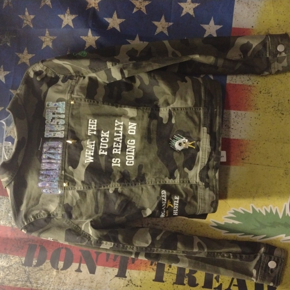 Custom Embroidered Camo jacket - Picture 2 of 3